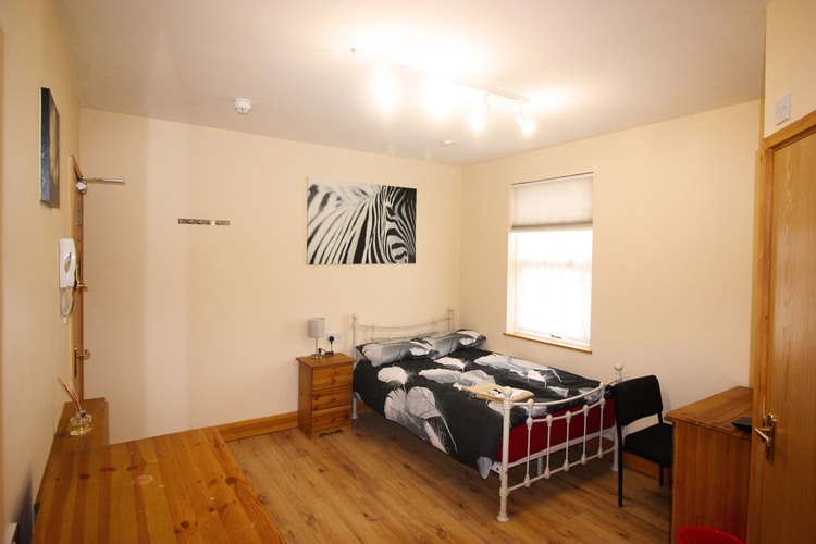 Room 7, 21 Queen's Road