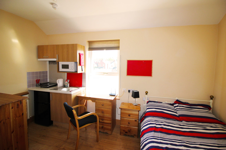 Room 16, 21 Queen's Road