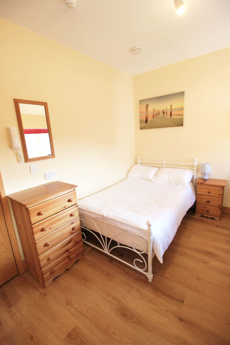 Room 15, 22 Queen's Road
